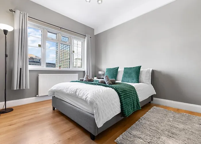 London Bridge Apartments
